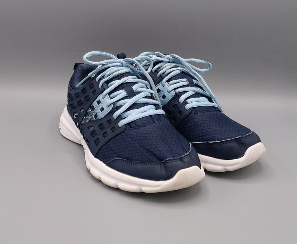 Reebok running shoes, US 8.5 UK 6 EUR 39, excellent condition lightweight cushioned footwear.
