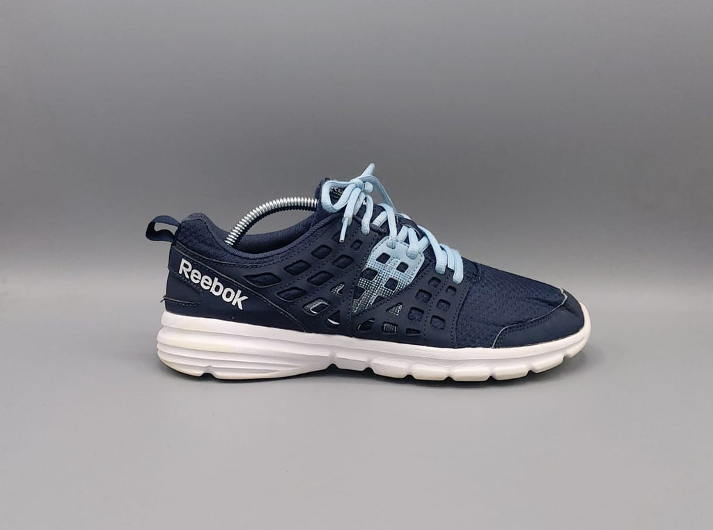 Reebok running shoes, US 8.5 UK 6 EUR 39, excellent condition lightweight cushioned footwear.