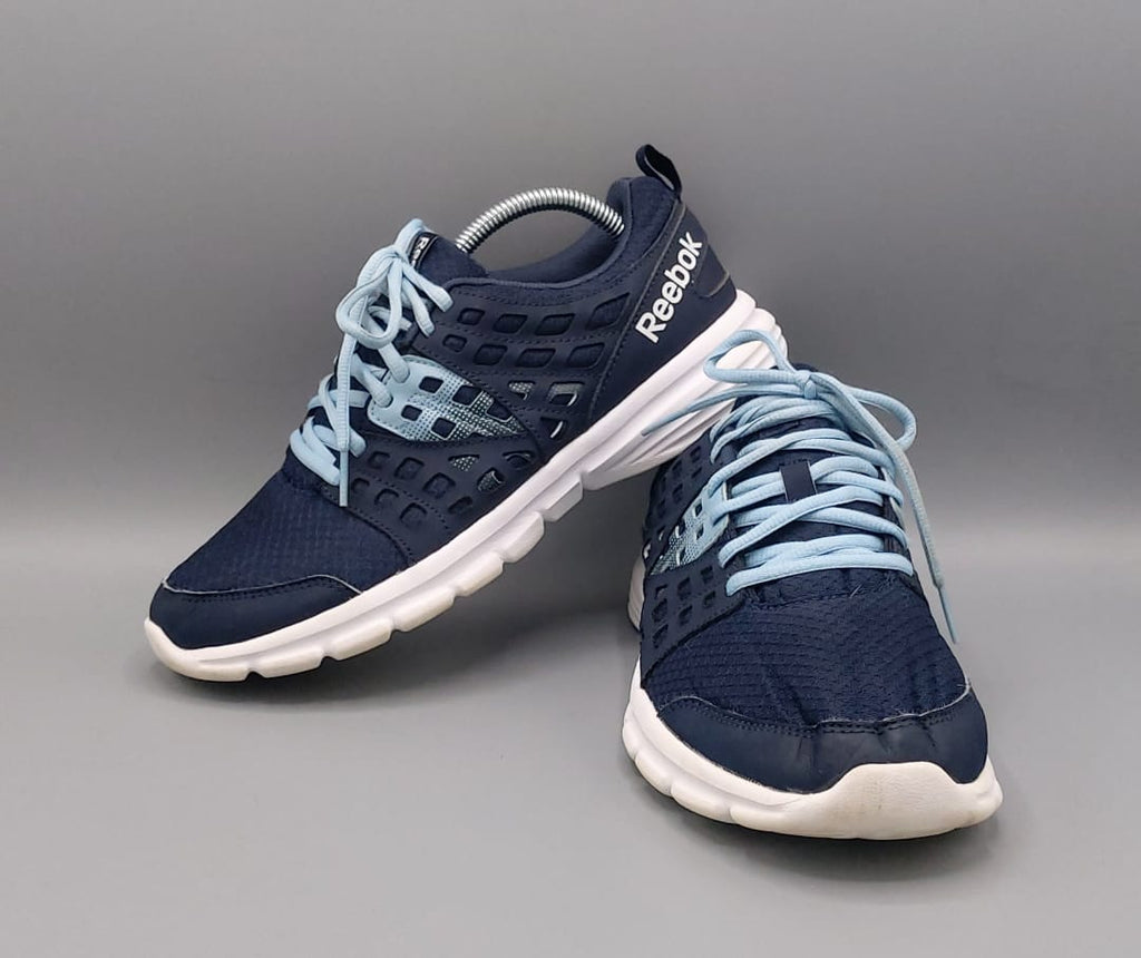 Reebok running shoes, US 8.5 UK 6 EUR 39, excellent condition lightweight cushioned footwear.