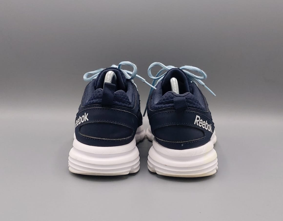 Reebok running shoes, US 8.5 UK 6 EUR 39, excellent condition lightweight cushioned footwear.
