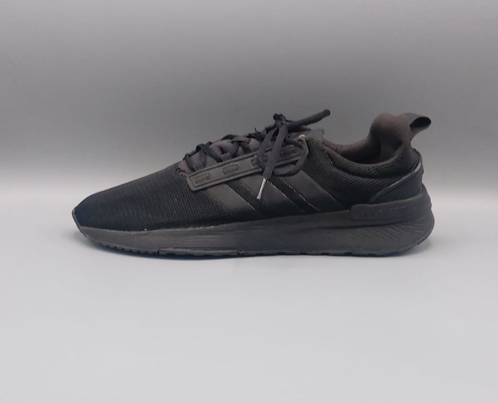 Adidas Racer shoes, US 10.5 UK 10, very good condition lightweight casual sneakers.