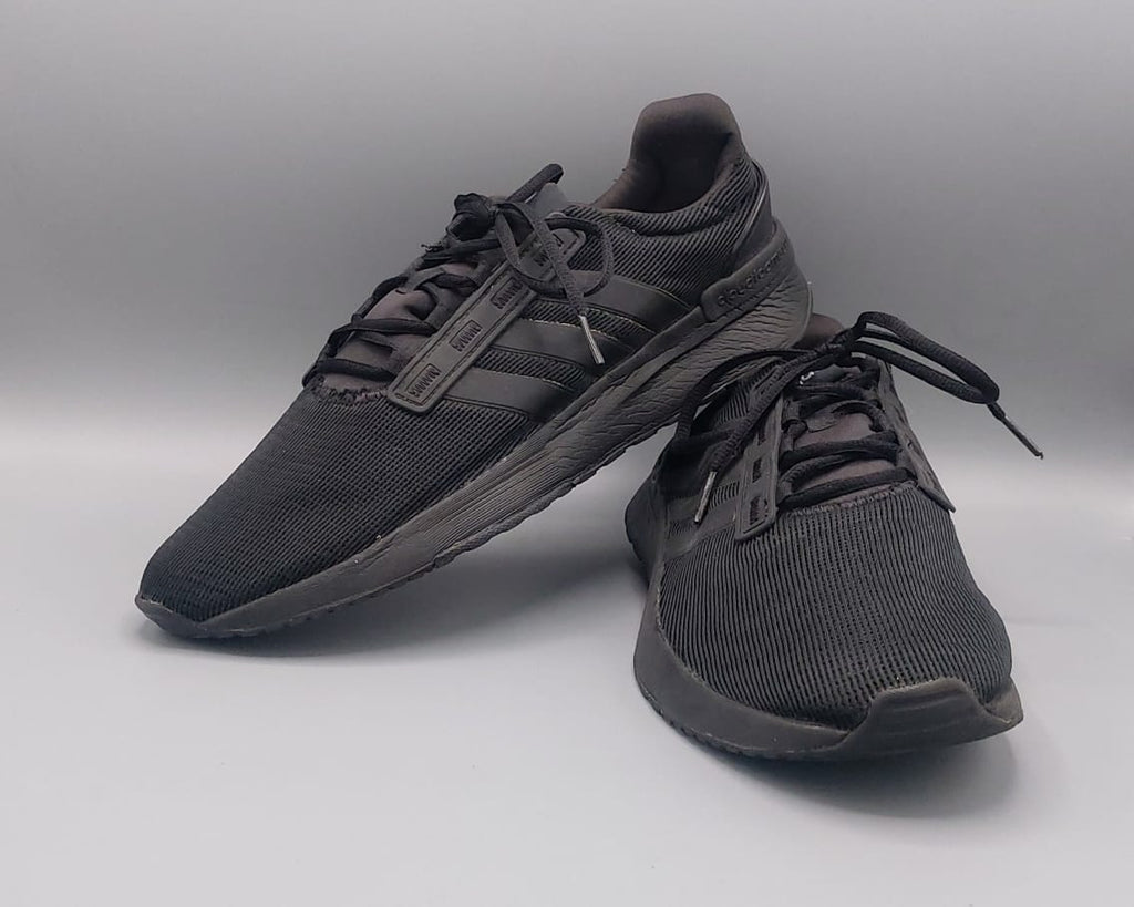 Adidas Racer shoes, US 10.5 UK 10, very good condition lightweight casual sneakers.