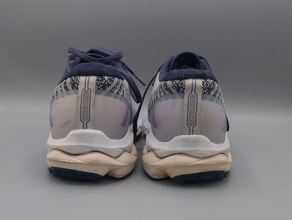 Mizuno Wave Sky Runner shoes, US 11 UK 8.5 EUR 42.5, excellent condition cushioned running footwear.