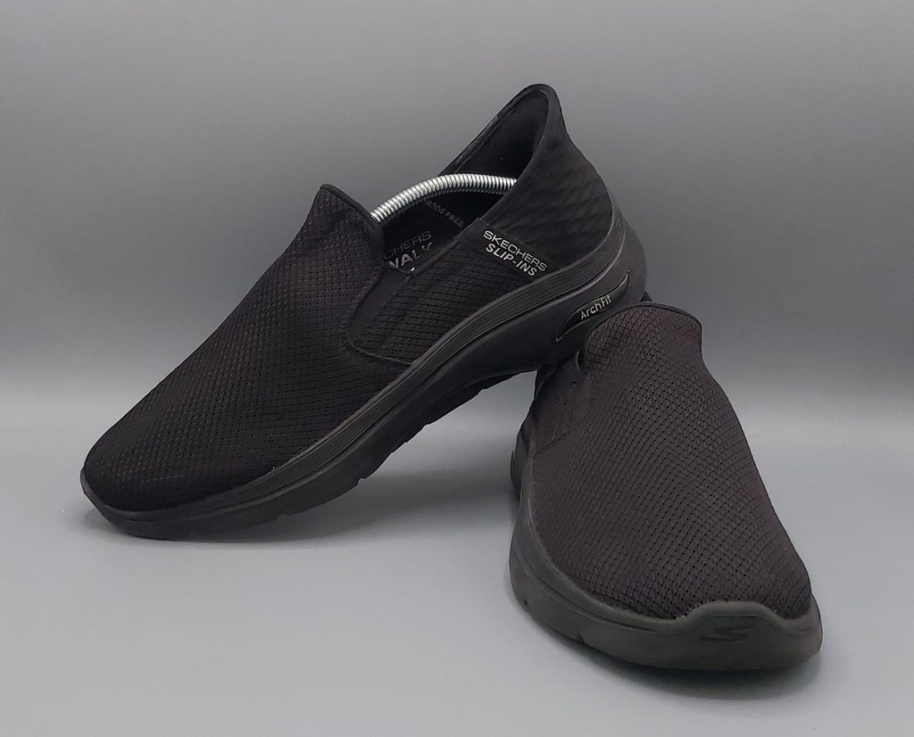 Skechers Arch Fit shoes, US 9.5 UK 8.5, excellent condition cushioned supportive everyday footwear.