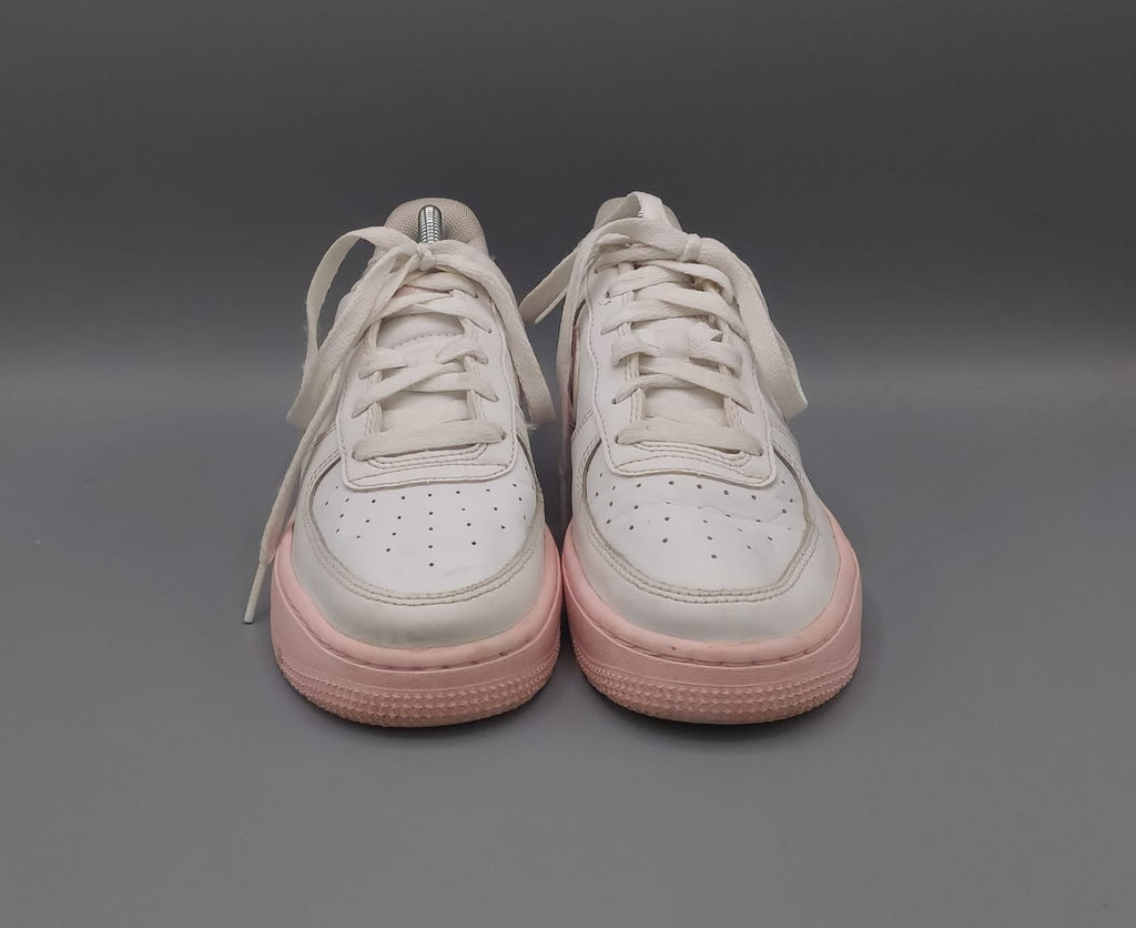 Nike Air Force sneakers, US 5 UK 4.5 EUR 37.5, excellent condition classic casual footwear.