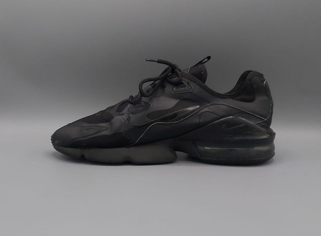 Nike Air Max sneakers, US 10 UK 9 EUR 44, excellent condition cushioned stylish footwear.