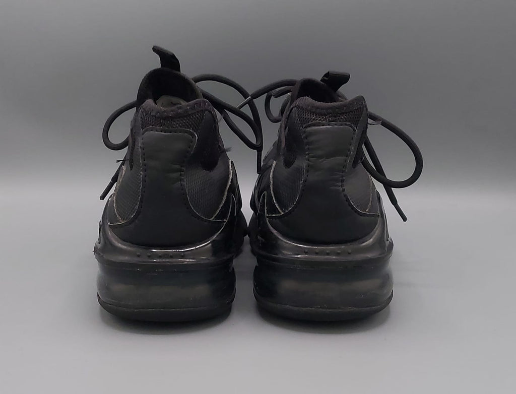 Nike Air Max sneakers, US 10 UK 9 EUR 44, excellent condition cushioned stylish footwear.