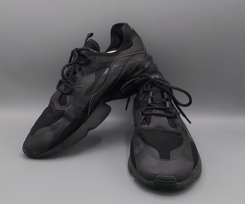Nike Air Max sneakers, US 10 UK 9 EUR 44, excellent condition cushioned stylish footwear.