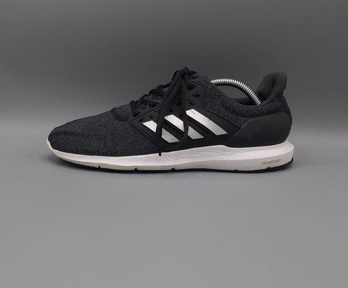 Adidas Solyx sneakers, US 8.5 UK 7, excellent condition lightweight casual footwear.