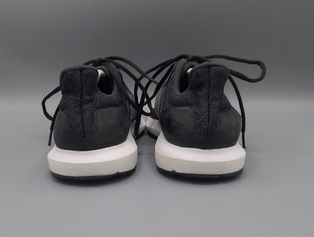 Adidas Solyx sneakers, US 8.5 UK 7, excellent condition lightweight casual footwear.