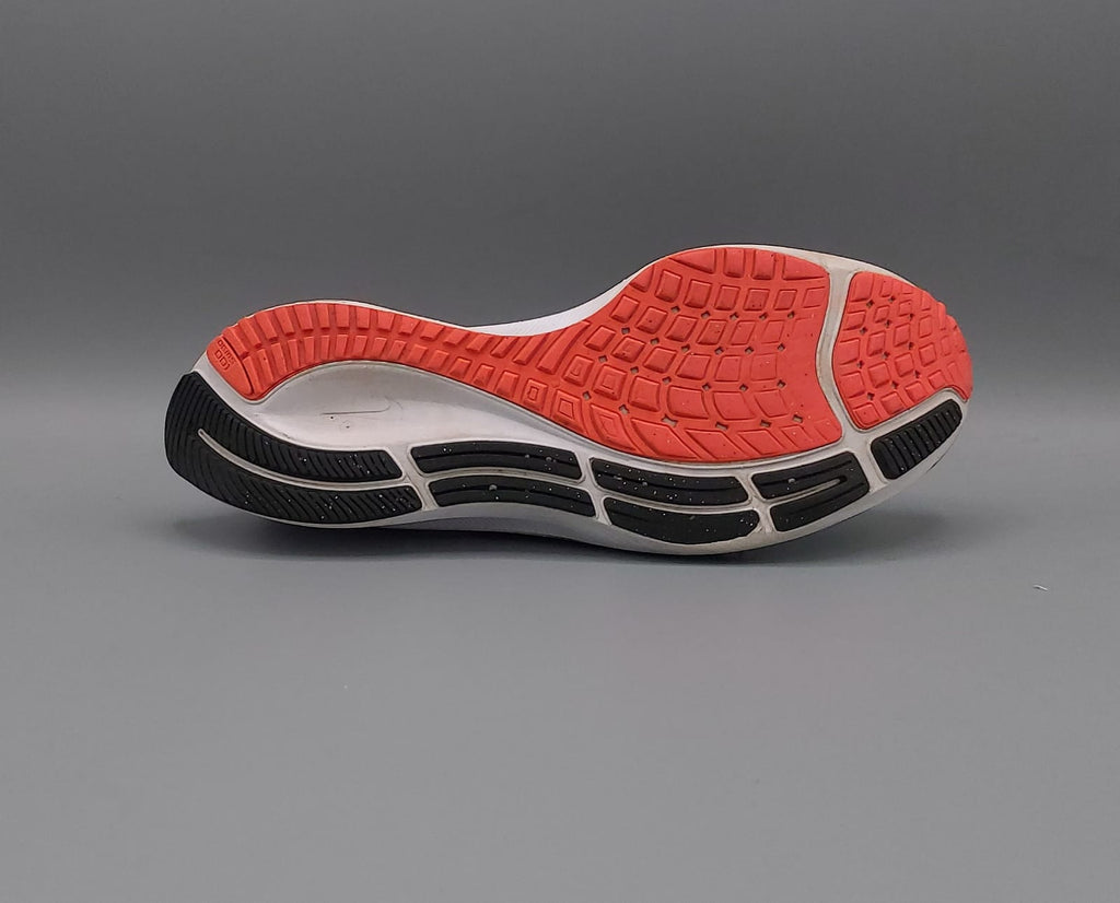 Nike Air Zoom running shoes, US 7 UK 4.5 EUR 38, excellent condition cushioned performance footwear.