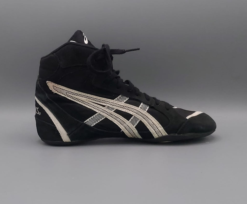 Vintage ASICS shoes, US 9 EUR 41.5, very good condition lightweight casual footwear.