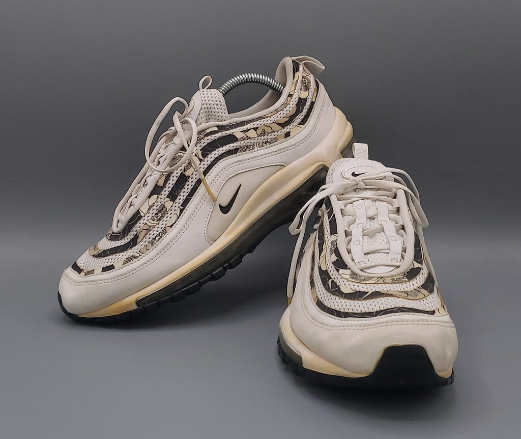 Nike Air Max 97 SE sneakers, US 9 UK 6.5 EUR 40.5, excellent condition cushioned stylish footwear.