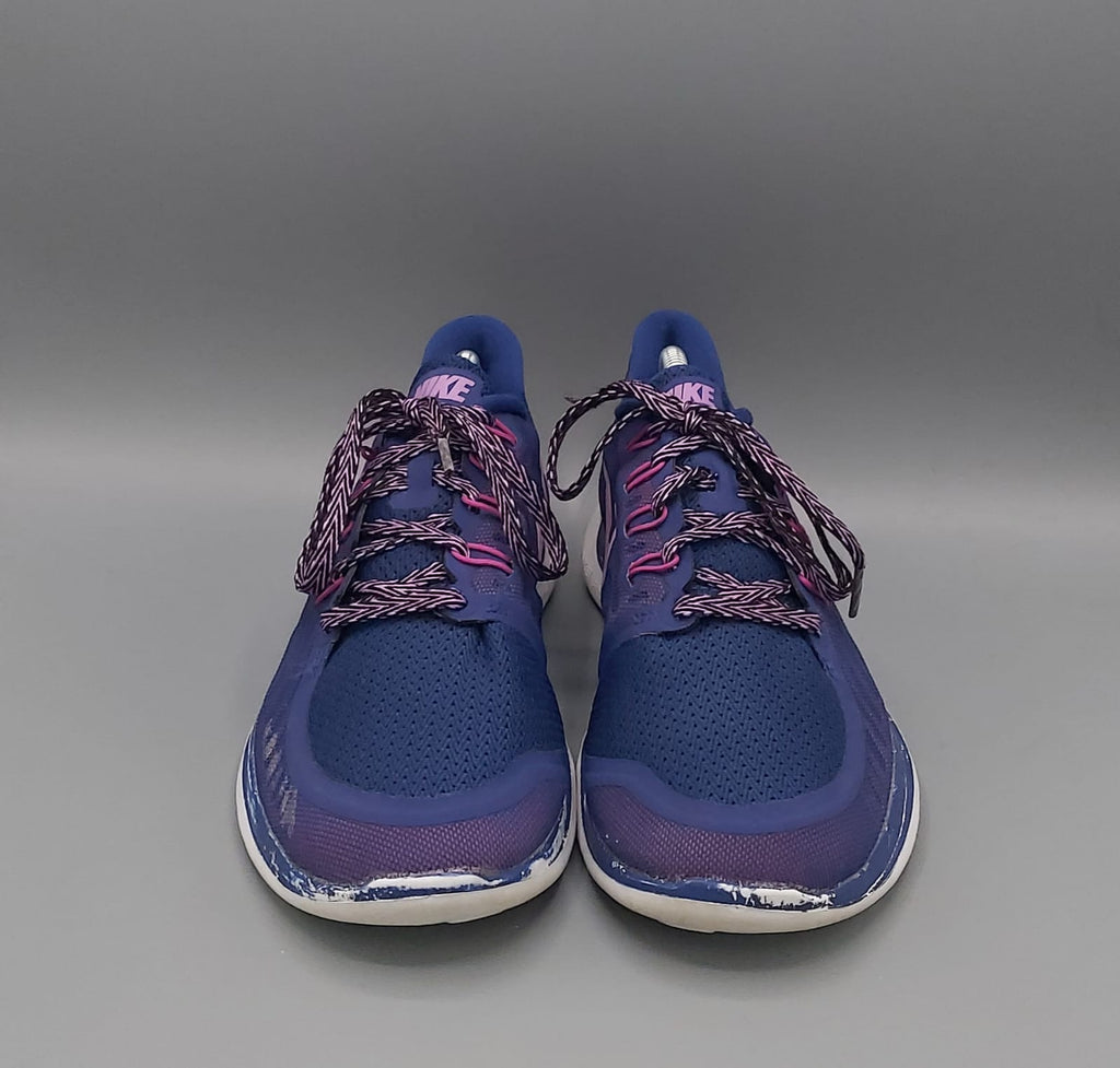 Nike Free running shoes, US 9 UK 6.5 EUR 40.5, very good condition flexible lightweight footwear.