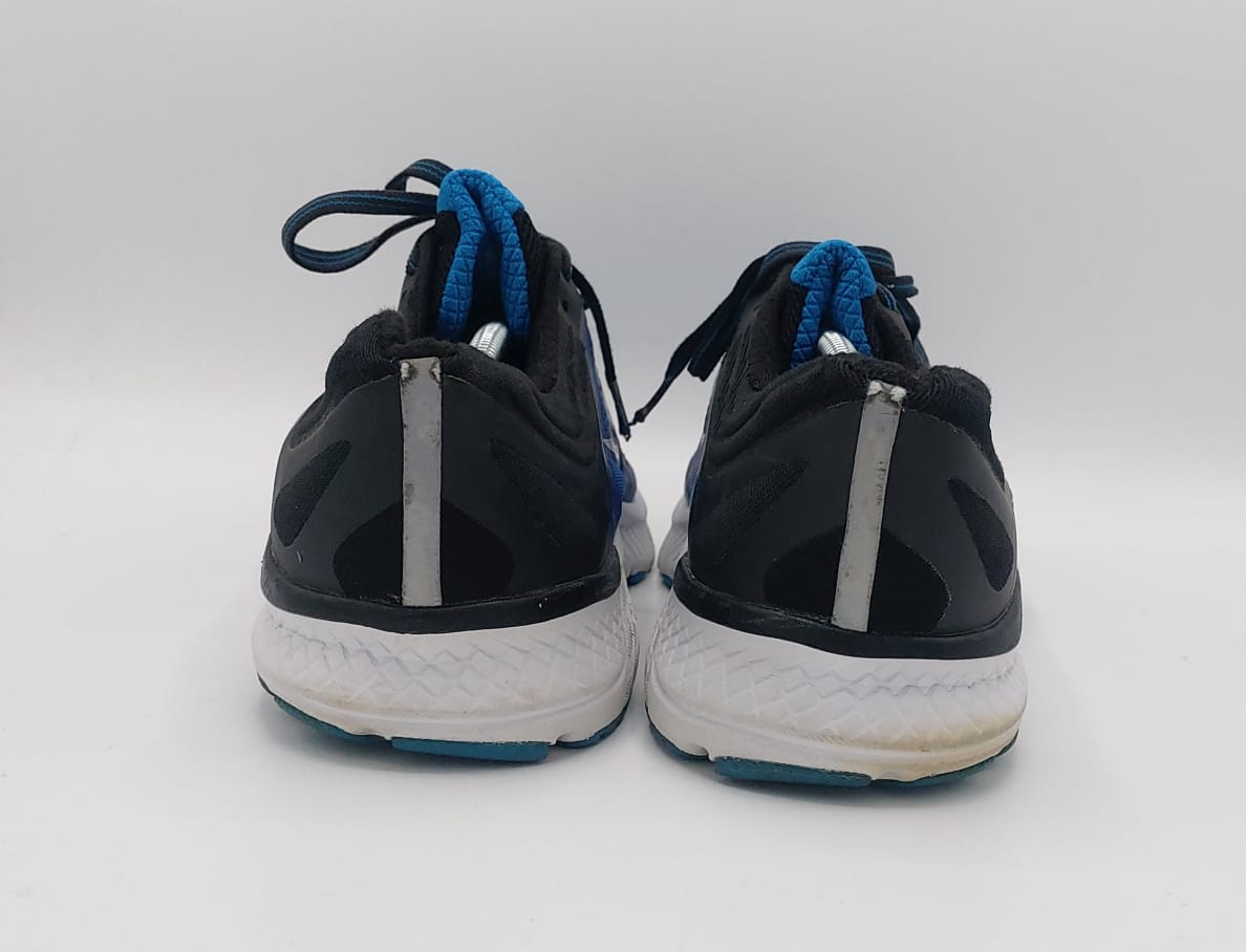 Saucony Everun running shoes, US 10 UK 9, excellent condition cushioned performance footwear.