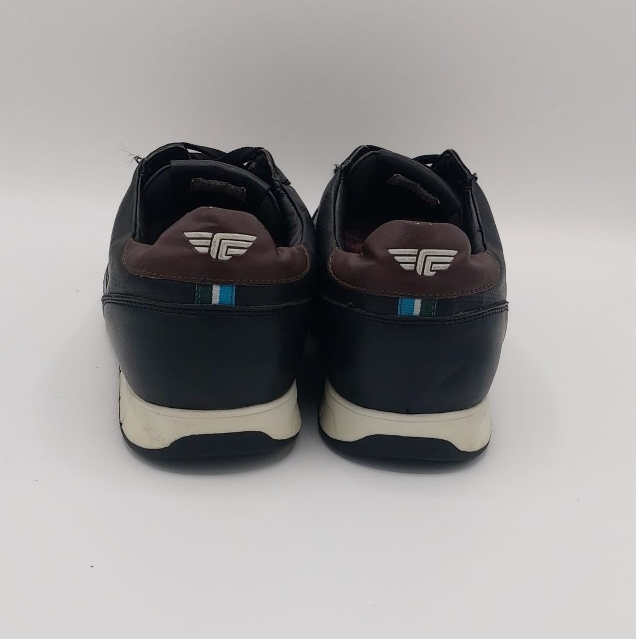 Red Tape Taylor shoes, US 9 UK 8, premium condition stylish casual footwear.