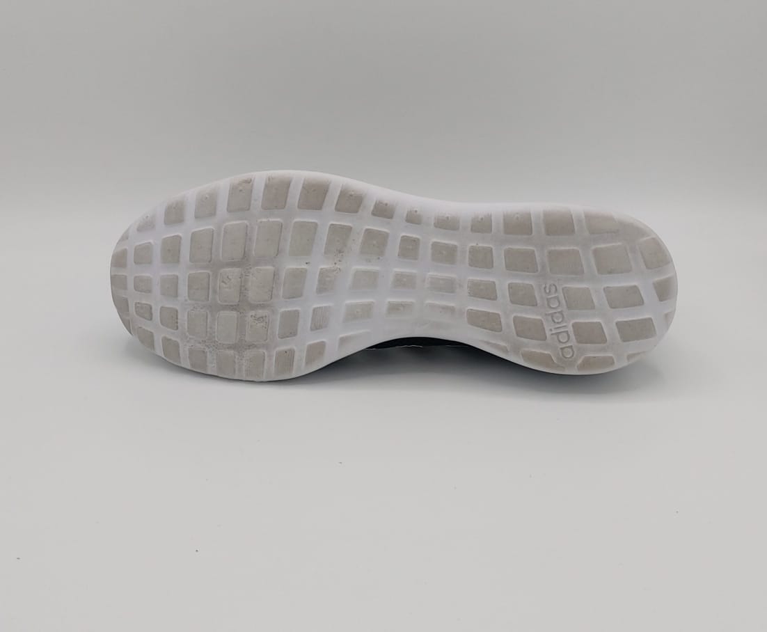 Adidas Cloudfoam shoes, US 8 UK 7.5, premium condition lightweight cushioned casual footwear.
