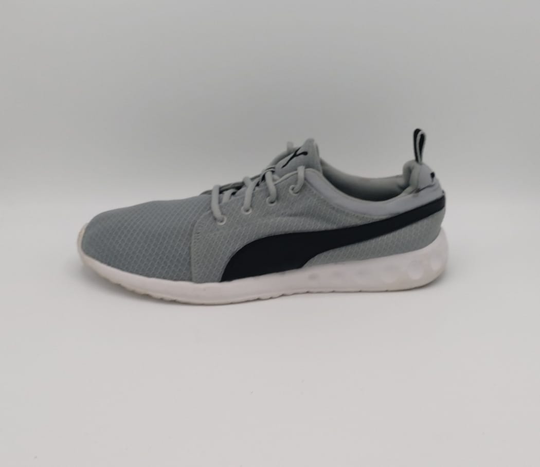 Puma Carson 2 sneakers, US 11 UK 10, excellent condition lightweight casual footwear.