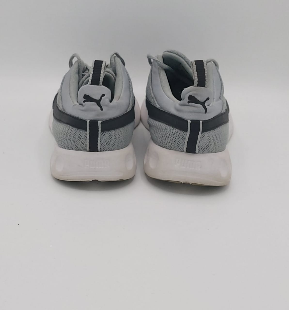 Puma Carson 2 sneakers, US 11 UK 10, excellent condition lightweight casual footwear.