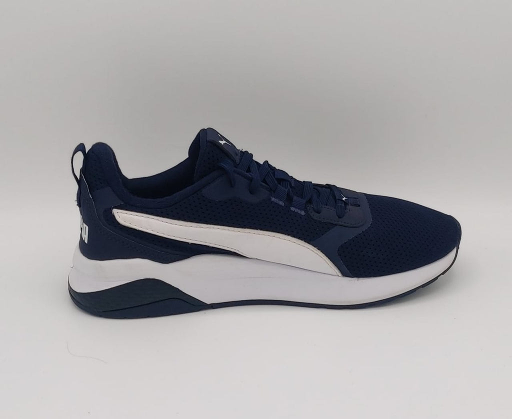 Puma SoftFoam sneakers, US 11 UK 10, premium condition lightweight cushioned casual footwear.
