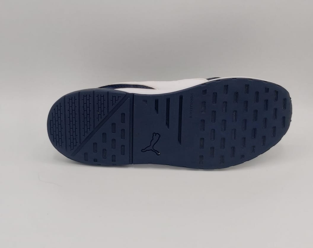 Puma SoftFoam sneakers, US 11 UK 10, premium condition lightweight cushioned casual footwear.