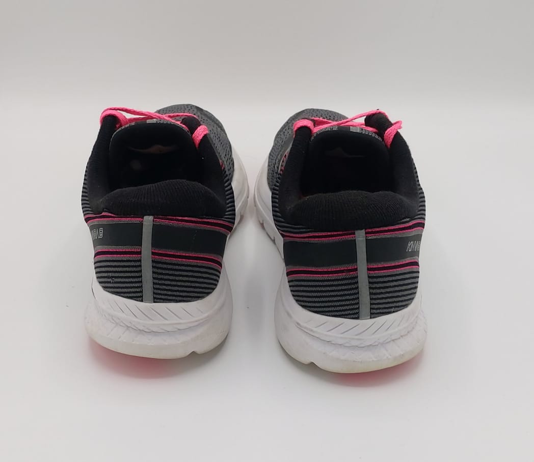 Saucony Everun running shoes, US 11 UK 9, excellent condition cushioned performance footwear.