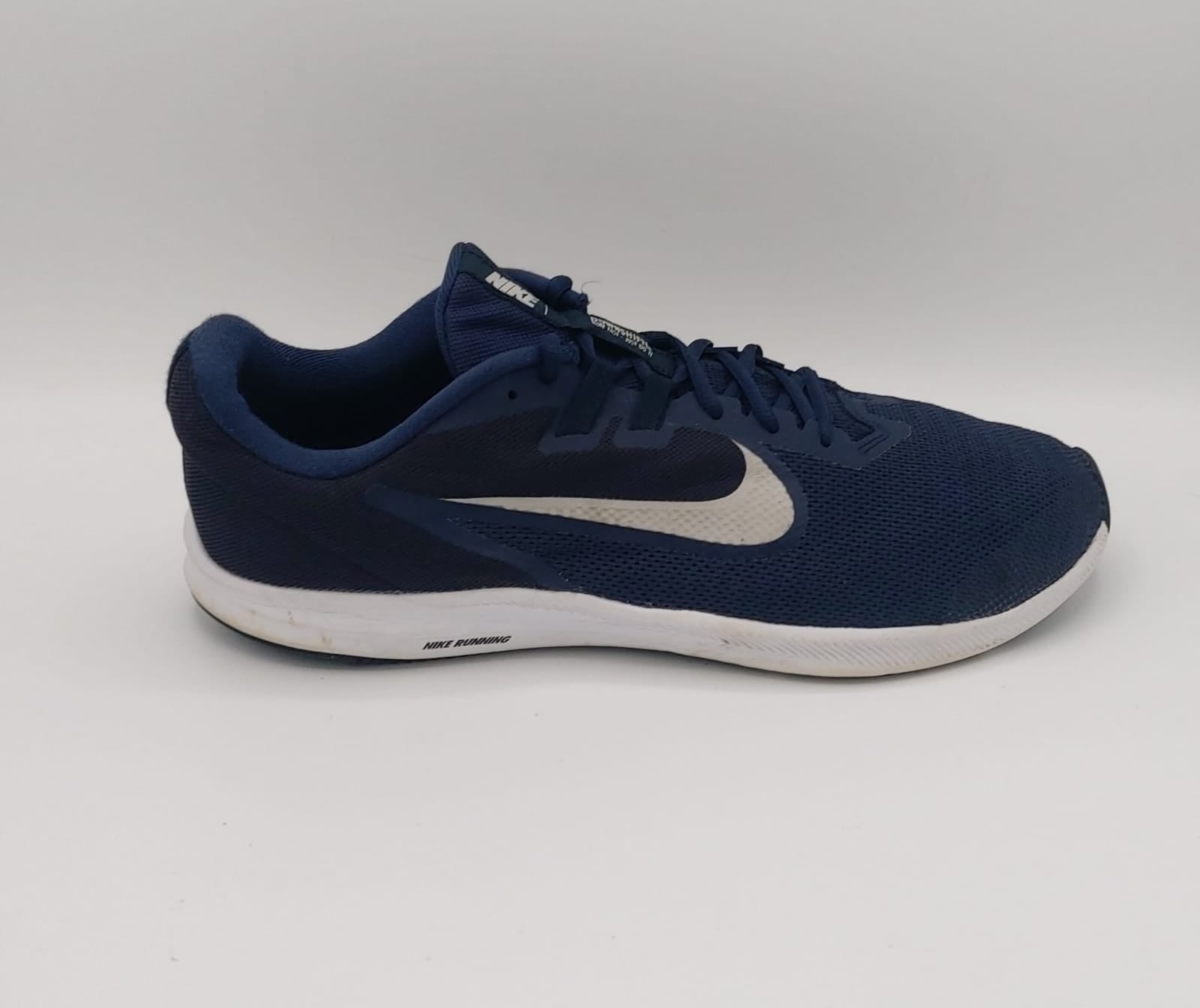 Nike Downshifter 9 men’s running shoes, US 13, excellent condition lightweight cushioned footwear.