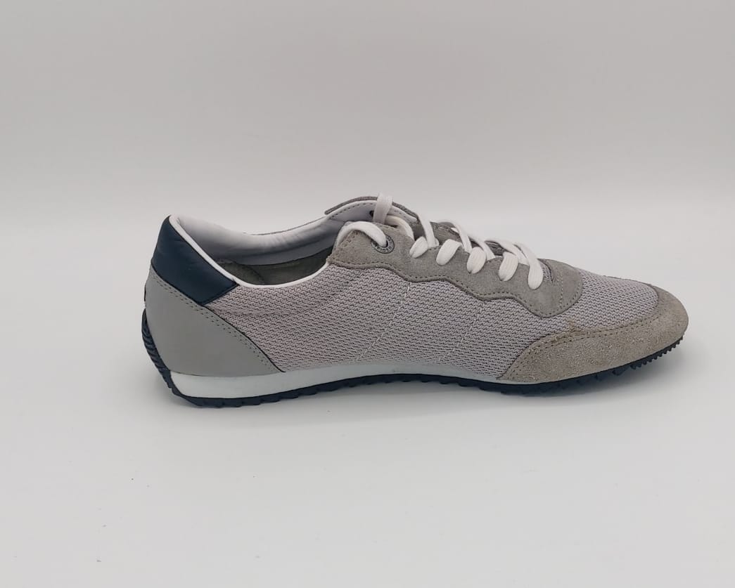 Tommy Hilfiger Essential Mesh Runner sneakers, US 8 UK 7, premium condition lightweight breathable casual footwear.