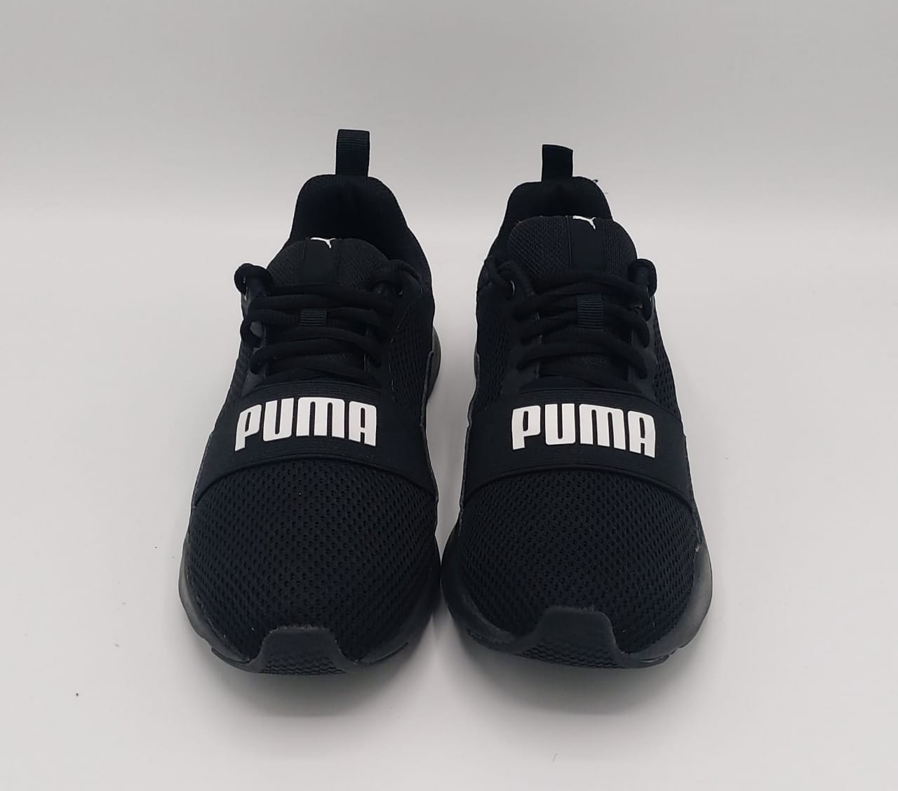 Puma SoftFoam sneakers, US 6.5 UK 5.5, excellent condition cushioned casual footwear.