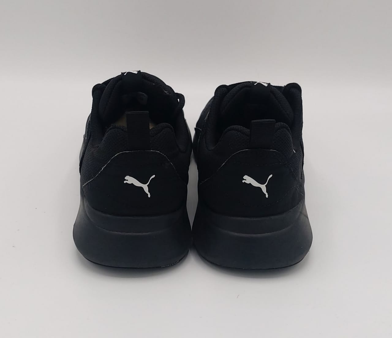 Puma SoftFoam sneakers, US 6.5 UK 5.5, excellent condition cushioned casual footwear.