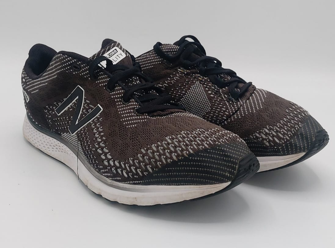 New Balance FuelCore Agility shoes, US 8 UK 6 EUR 39, excellent condition lightweight training footwear.