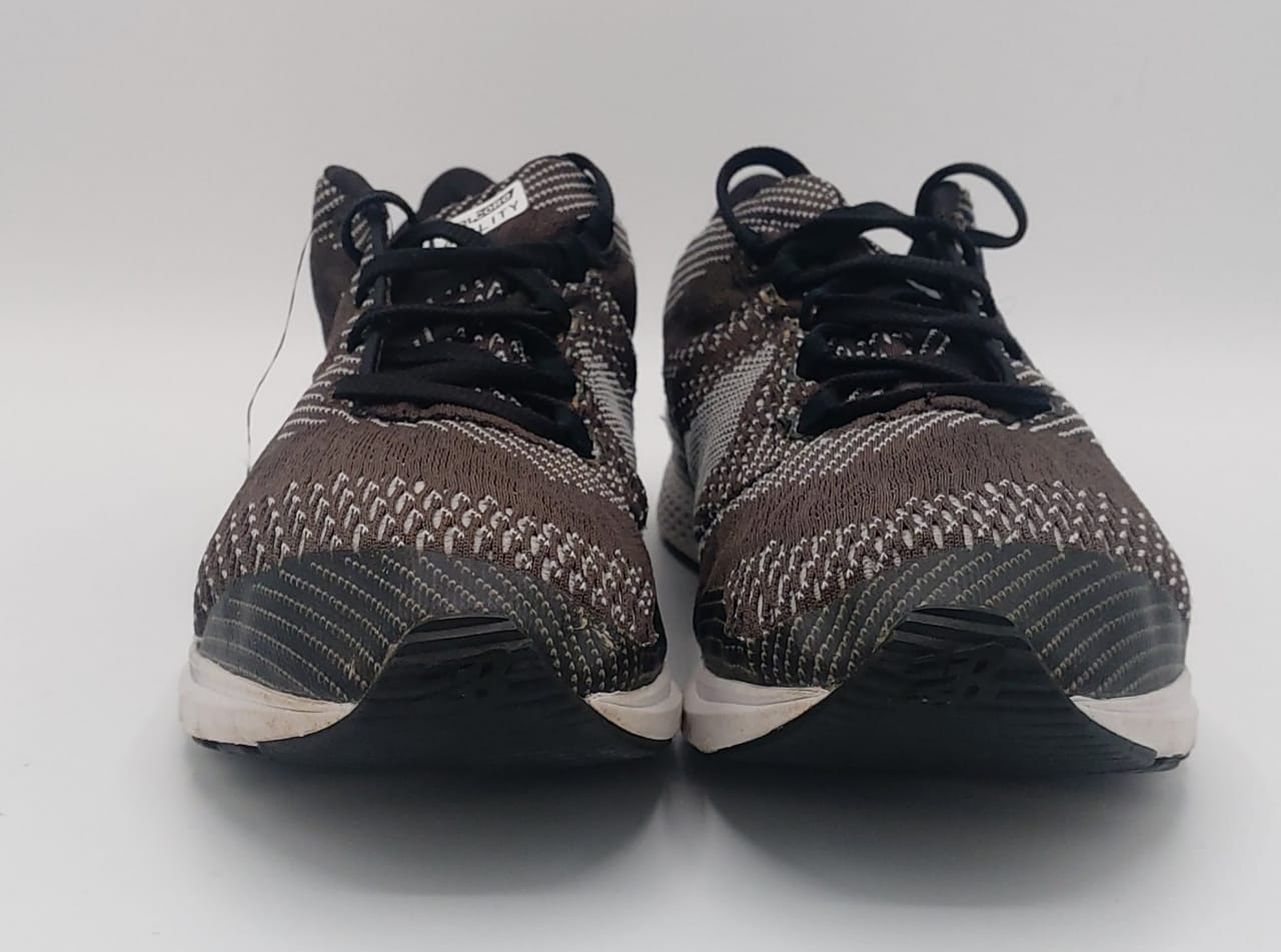 New Balance FuelCore Agility shoes, US 8 UK 6 EUR 39, excellent condition lightweight training footwear.
