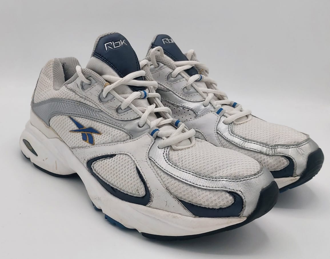 Reebok sneakers, US 10.5 UK 9.5 EUR 44, excellent condition lightweight casual footwear.