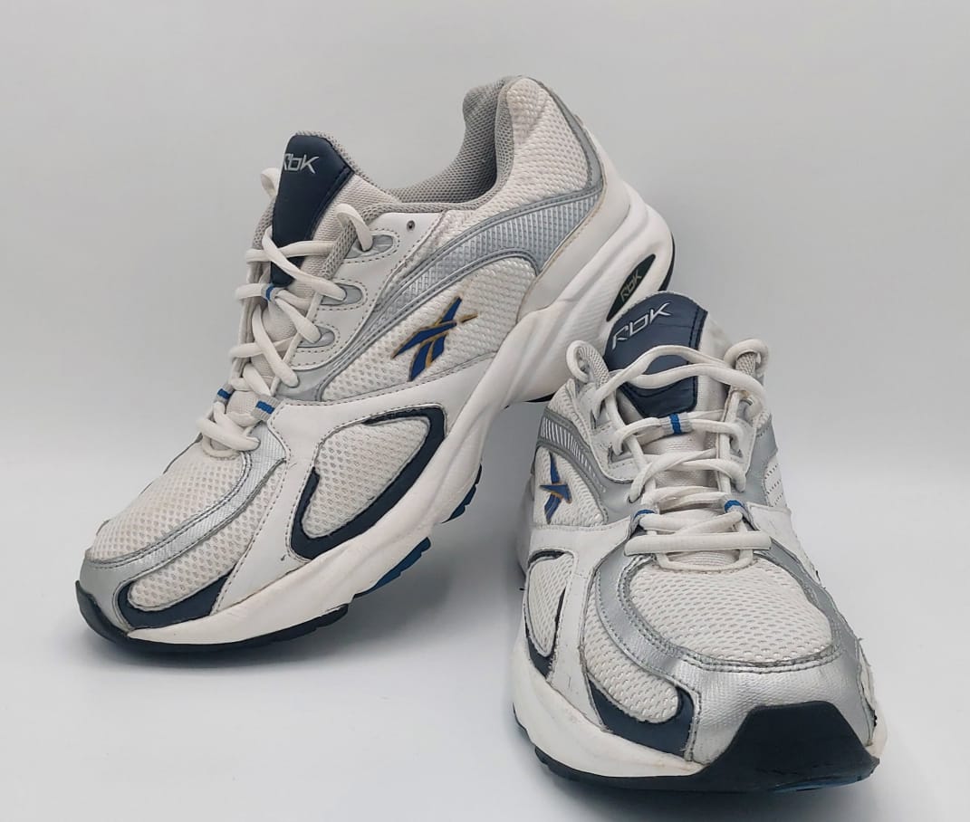 Reebok sneakers, US 10.5 UK 9.5 EUR 44, excellent condition lightweight casual footwear.