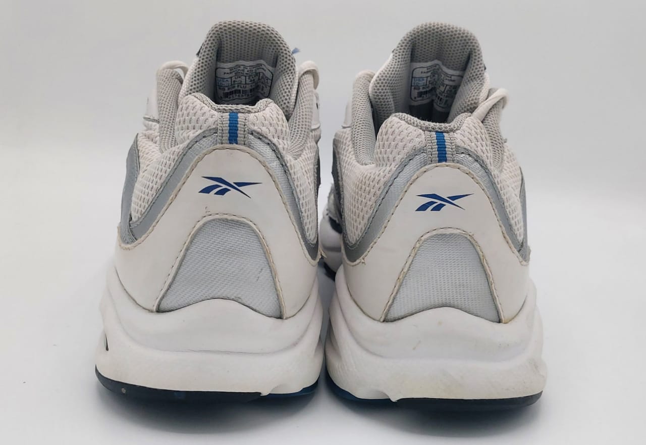 Reebok sneakers, US 10.5 UK 9.5 EUR 44, excellent condition lightweight casual footwear.