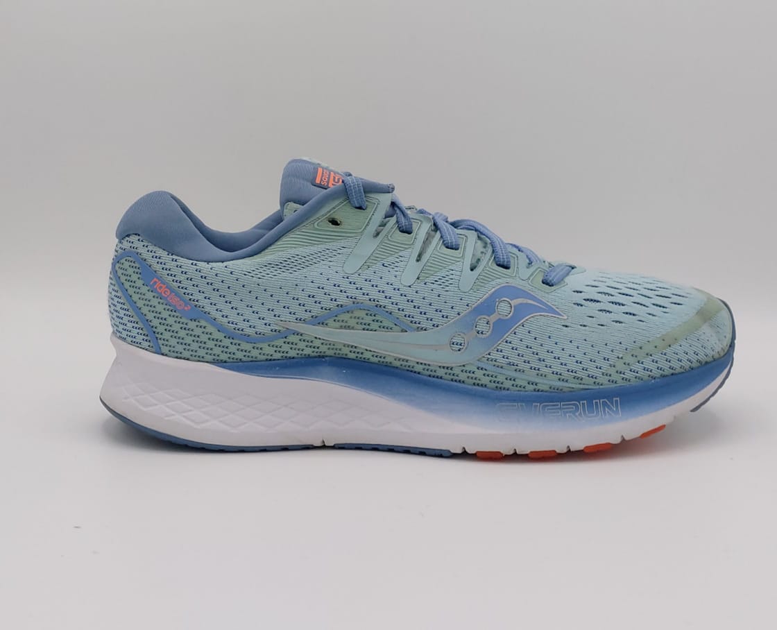 Saucony ISO Series running shoes, US 10 UK 8 EUR 42, excellent condition cushioned performance footwear.