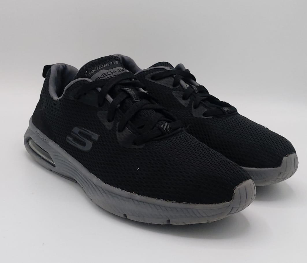 Skechers Dyna-Air shoes, US 10.5 UK 9.5 EUR 44, good condition lightweight cushioned footwear.
