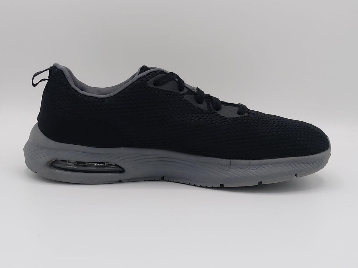 Skechers Dyna-Air shoes, US 10.5 UK 9.5 EUR 44, good condition lightweight cushioned footwear.