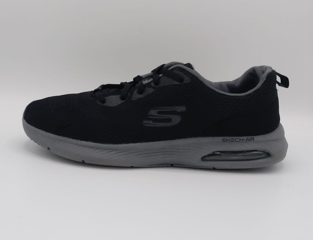 Skechers Dyna-Air shoes, US 10.5 UK 9.5 EUR 44, good condition lightweight cushioned footwear.