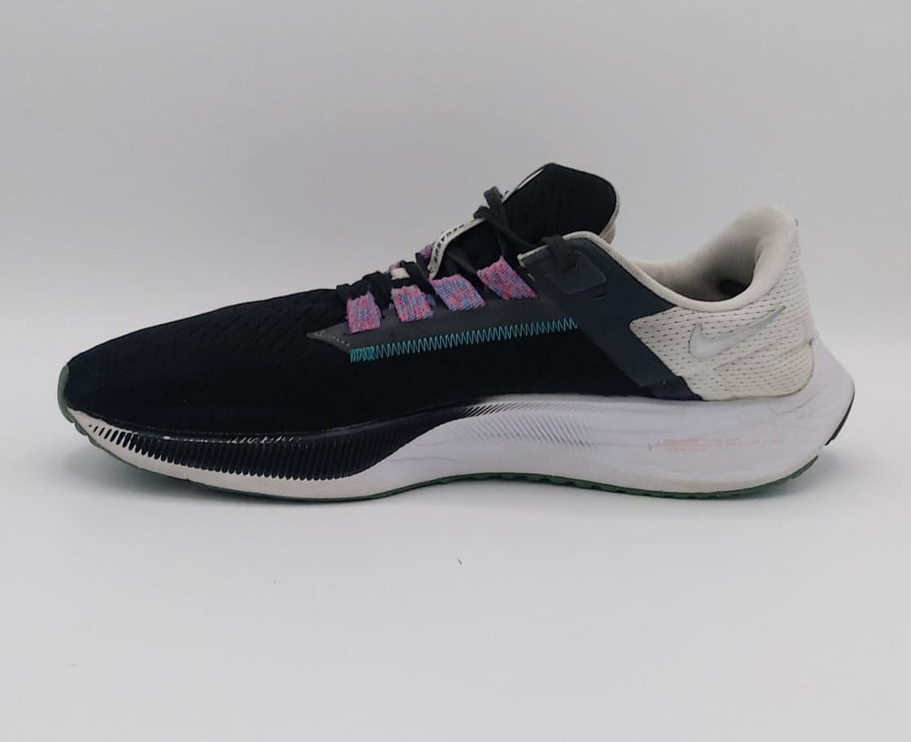 Nike Air Zoom Pegasus 38 shoes, US 10 UK 9 EUR 44, good condition cushioned running footwear.