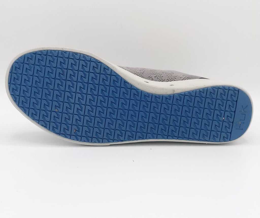 HUK Men’s Mahi lace-up shoes, US 11 UK 10 EUR 45, excellent condition durable casual footwear.