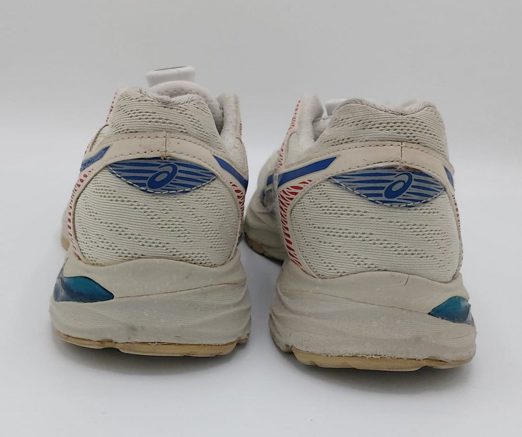 ASICS Gel-Flux 4 running shoes, US 7.5 EUR 40.5, good condition cushioned footwear.