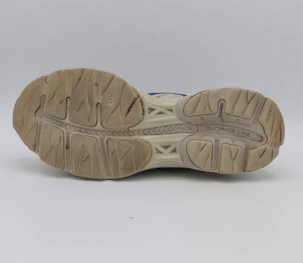 ASICS Gel-Flux 4 running shoes, US 7.5 EUR 40.5, good condition cushioned footwear.