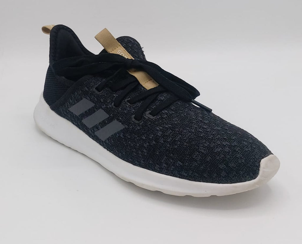 Adidas Cloudfoam shoes, US 9 UK 7.5, excellent condition lightweight cushioned casual footwear.