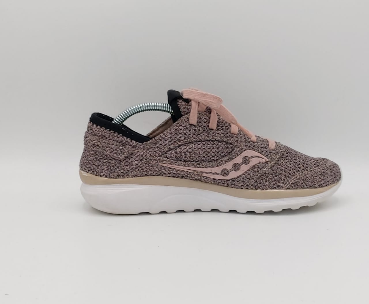 Saucony Kineta Hotsell sneakers, US 8.5 UK 6.5 EUR 40, excellent condition lightweight casual footwear.