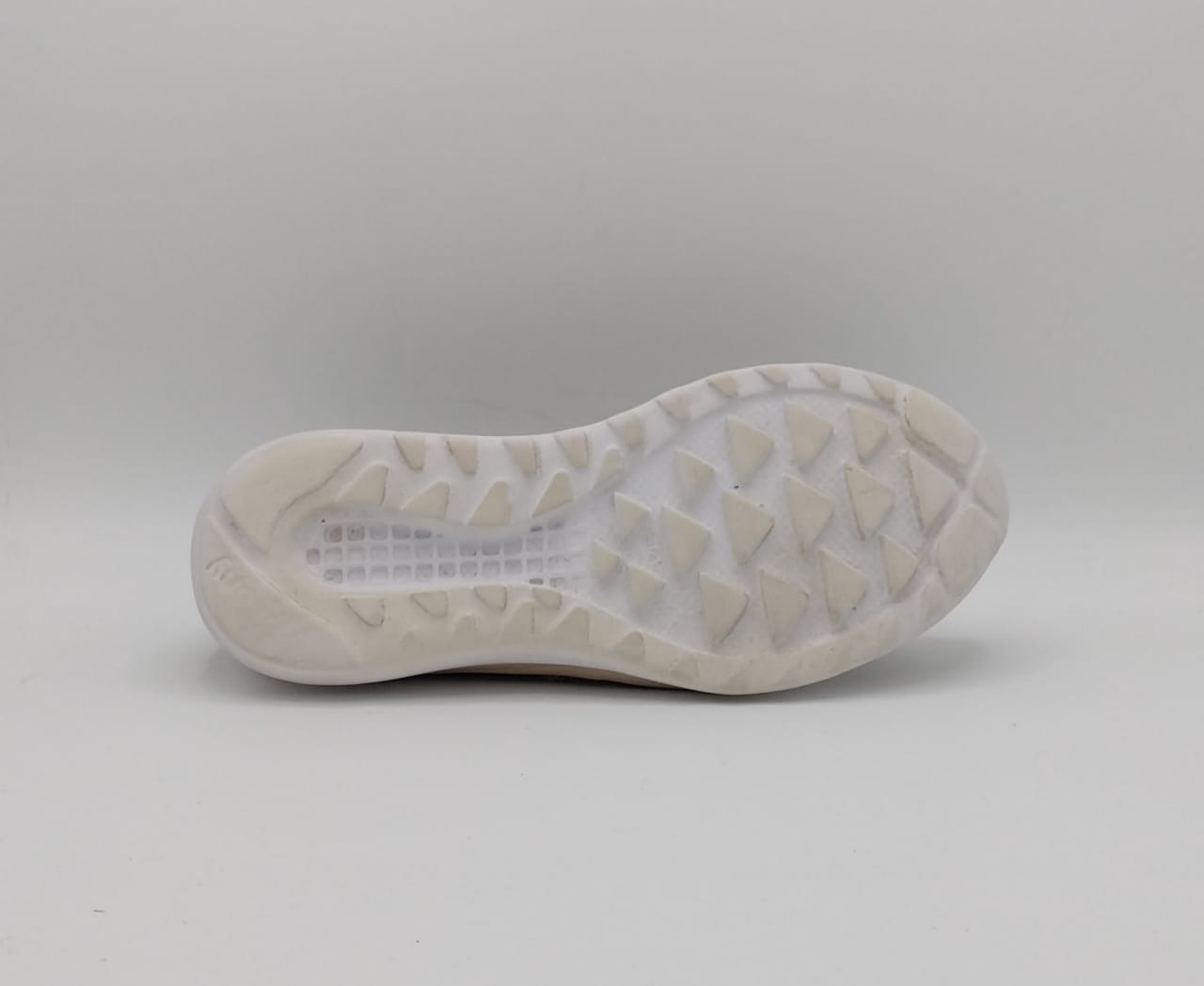 Saucony Kineta Hotsell sneakers, US 8.5 UK 6.5 EUR 40, excellent condition lightweight casual footwear.