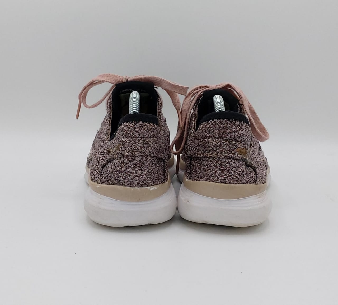 Saucony Kineta Hotsell sneakers, US 8.5 UK 6.5 EUR 40, excellent condition lightweight casual footwear.
