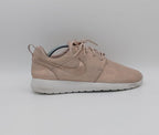 Nike Roshe One sneakers, US 8 UK 5.5 EUR 39, premium condition lightweight casual footwear.