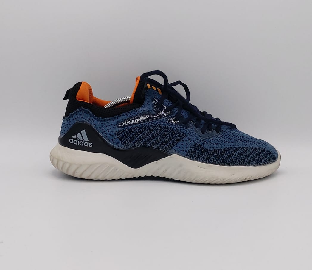 Adidas Alpha bounce size us 9 uk 8 eur 43| Excellent Condition