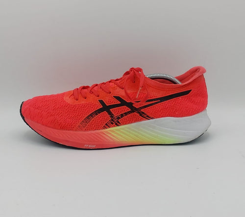 ASICS Magic Speed running shoes, US 11 EUR 45 (285mm), excellent condition performance footwear.